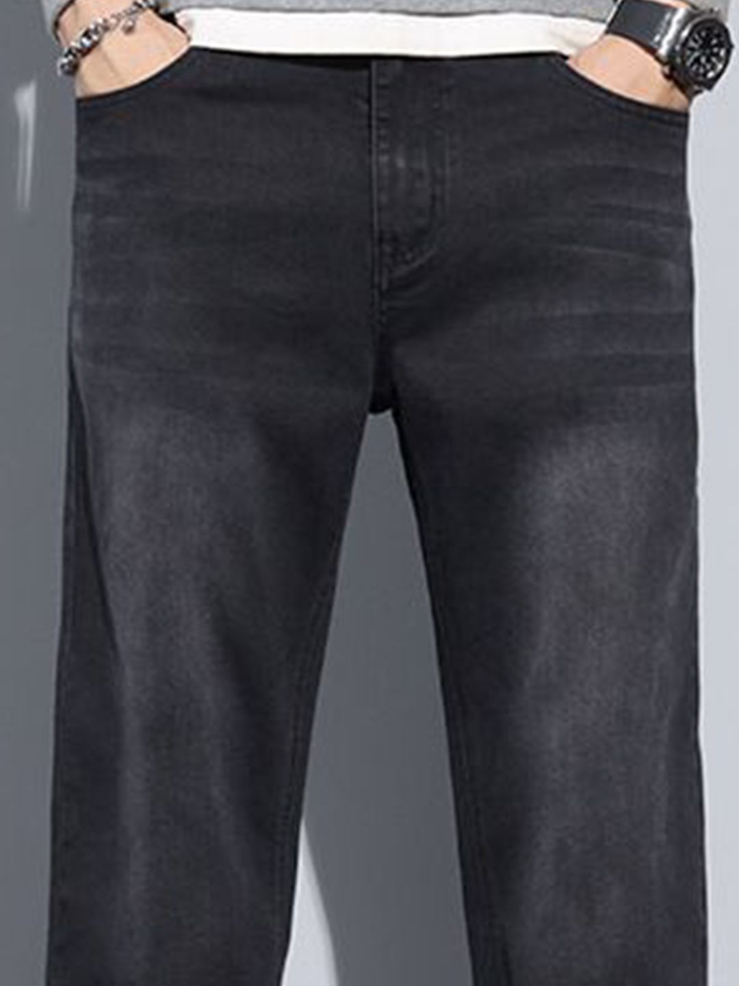 Men Regular Fit Mid-Rise Heavy Fade Jeans