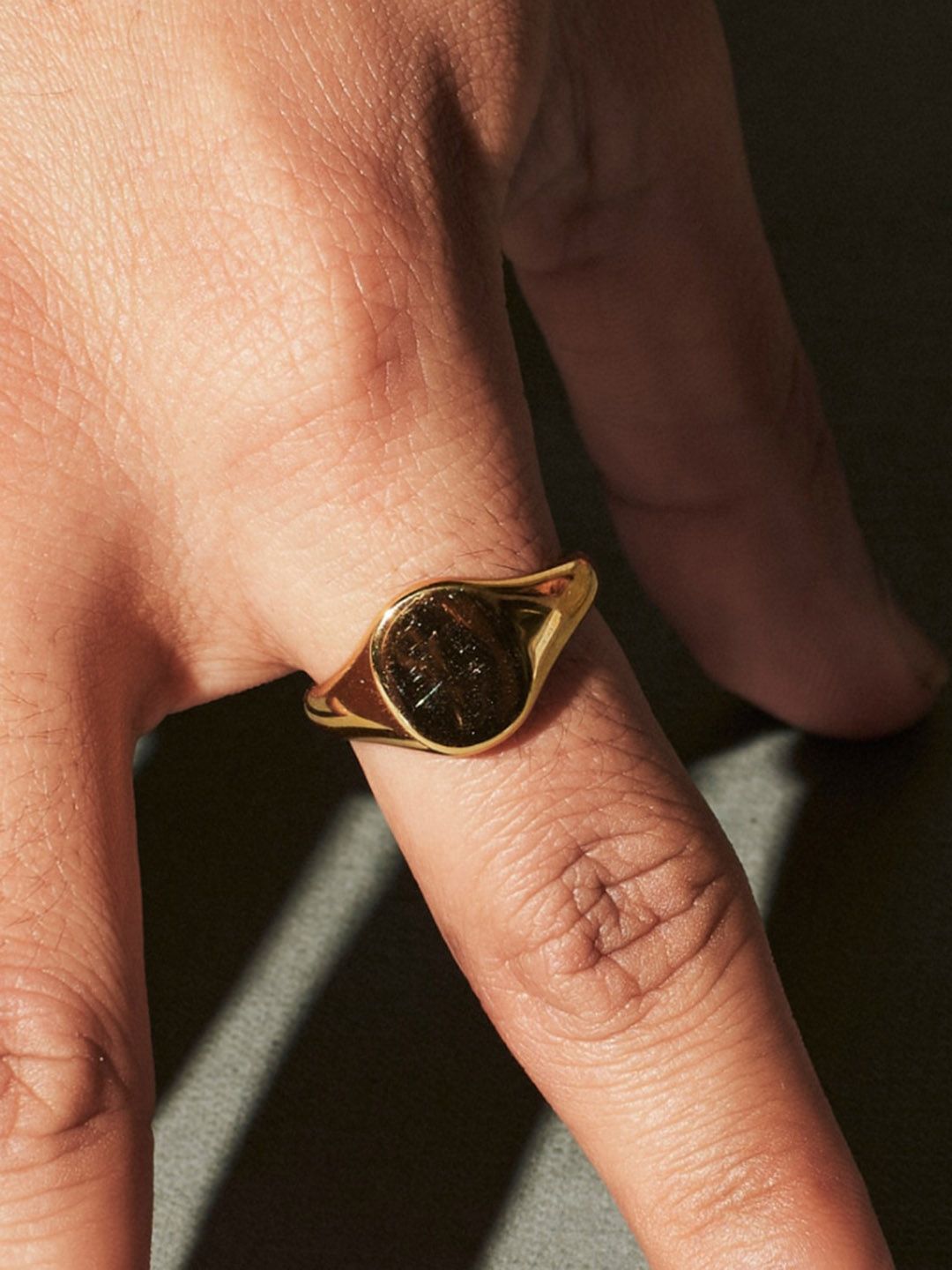 SALTY Sculpted-Sophistication Finger Ring for Women