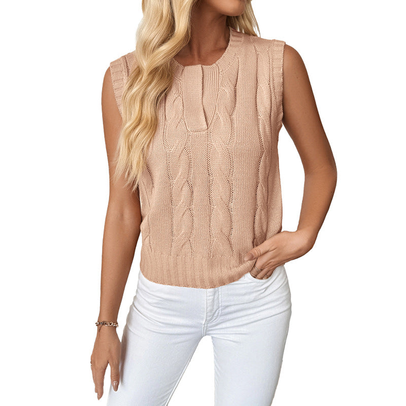 Loose Fit Cable Knit Sweater Vest with Round Neck
