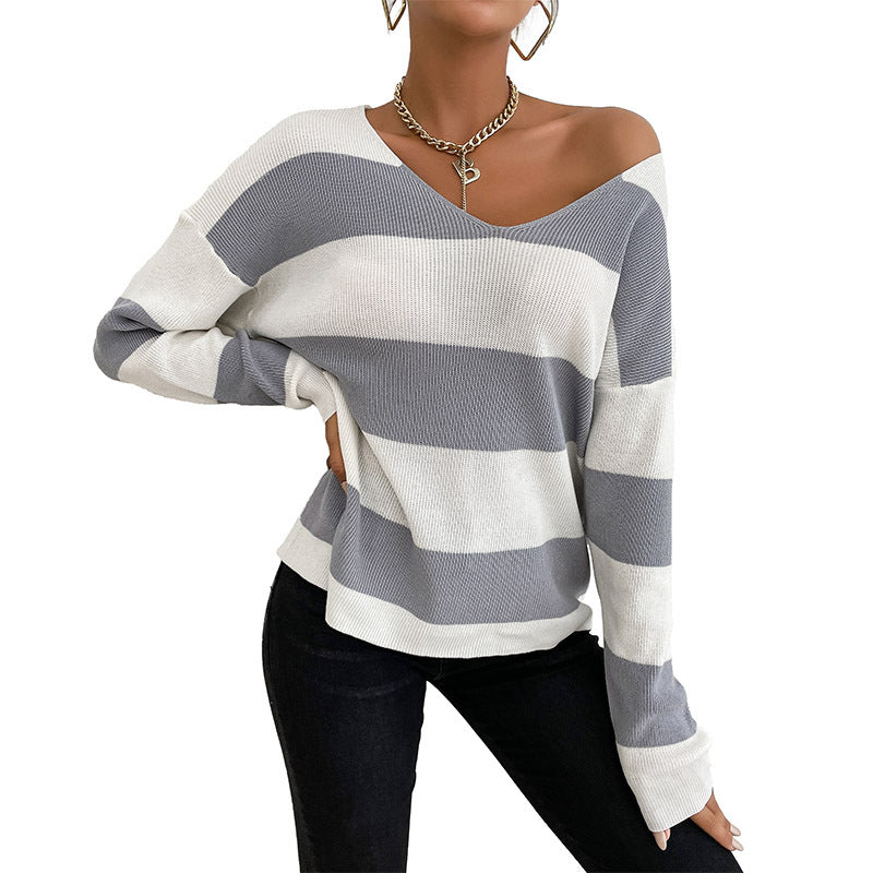 Loose Fit Striped Pullover Sweater with V-Neck and Long Sleeves