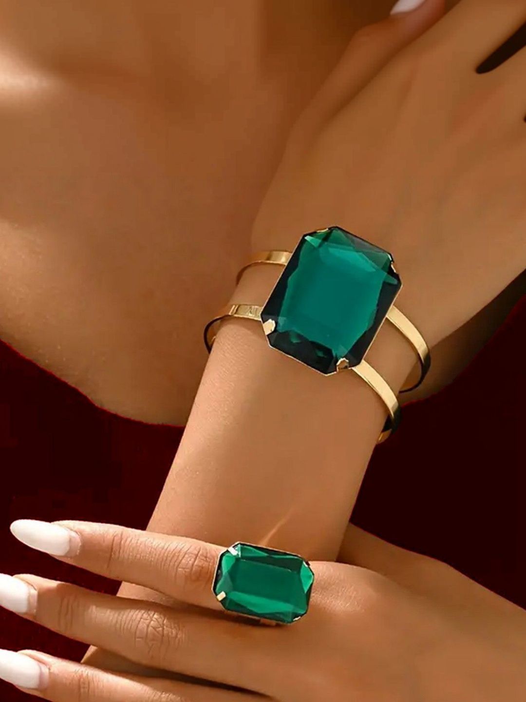 Gold-Plated Stone Studded Jewellery Set