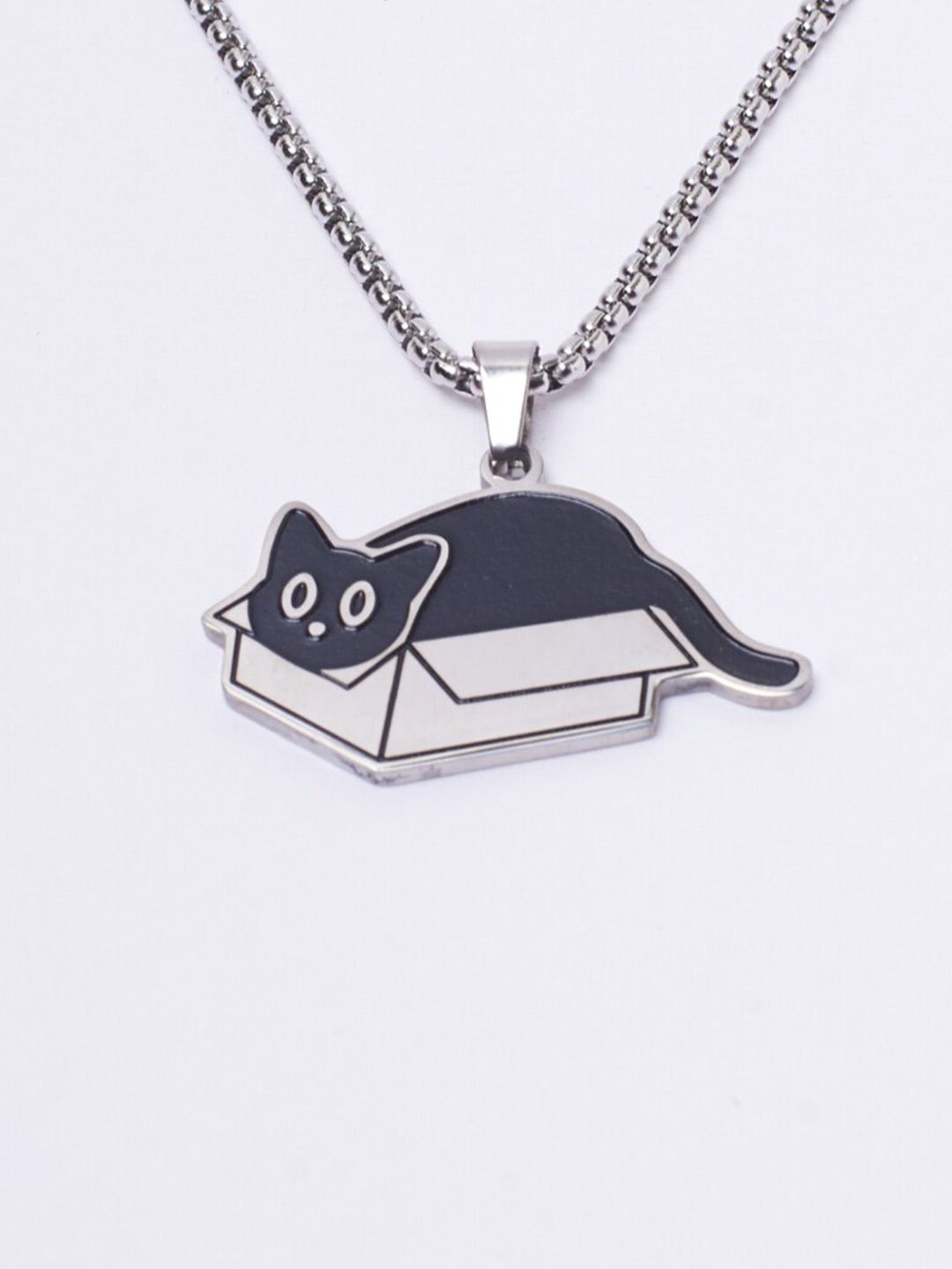 SALTY Animal Shaped Pendants With Chains
