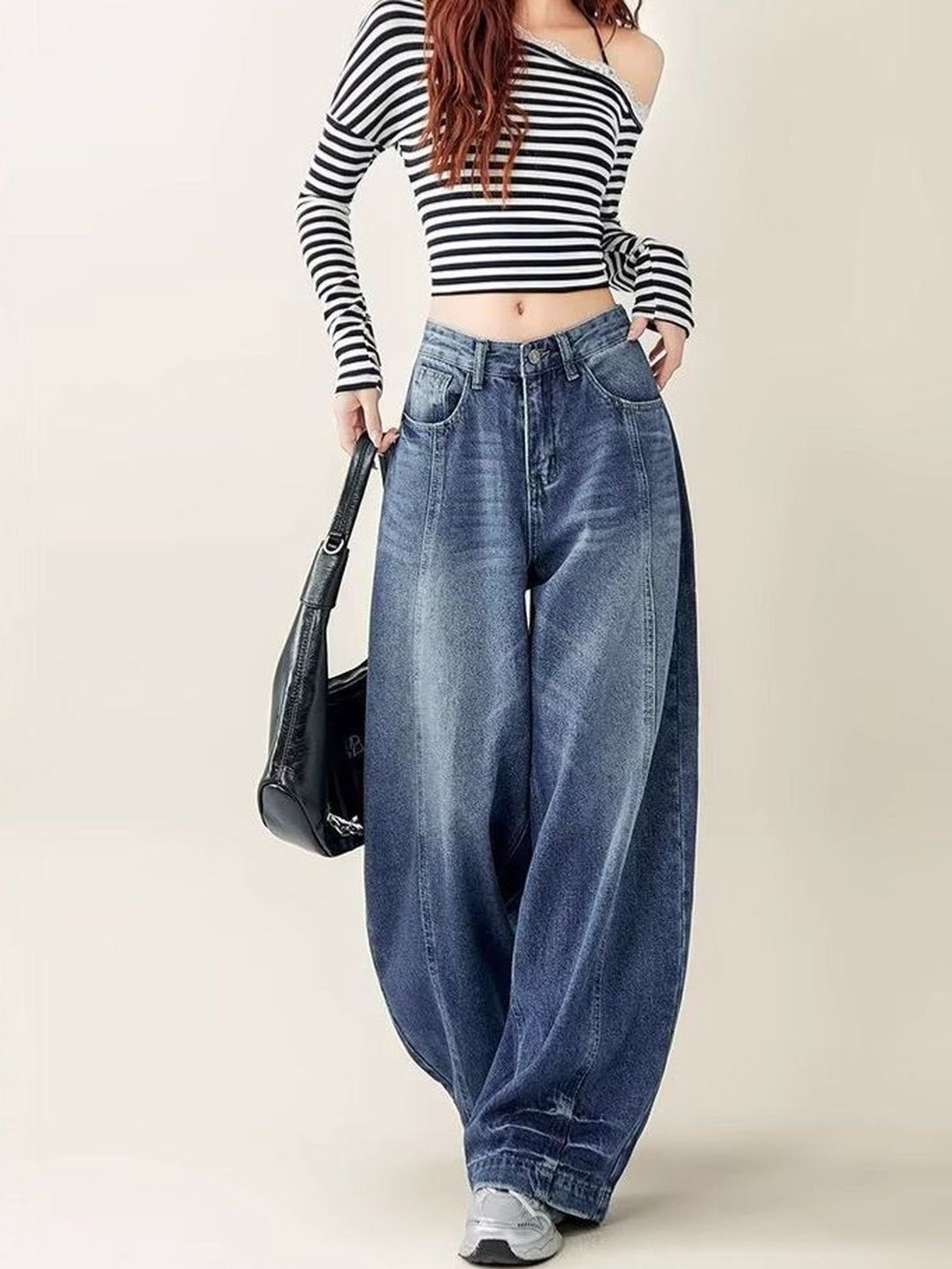 Women Wide Leg Mid-Rise Light Fade Jeans