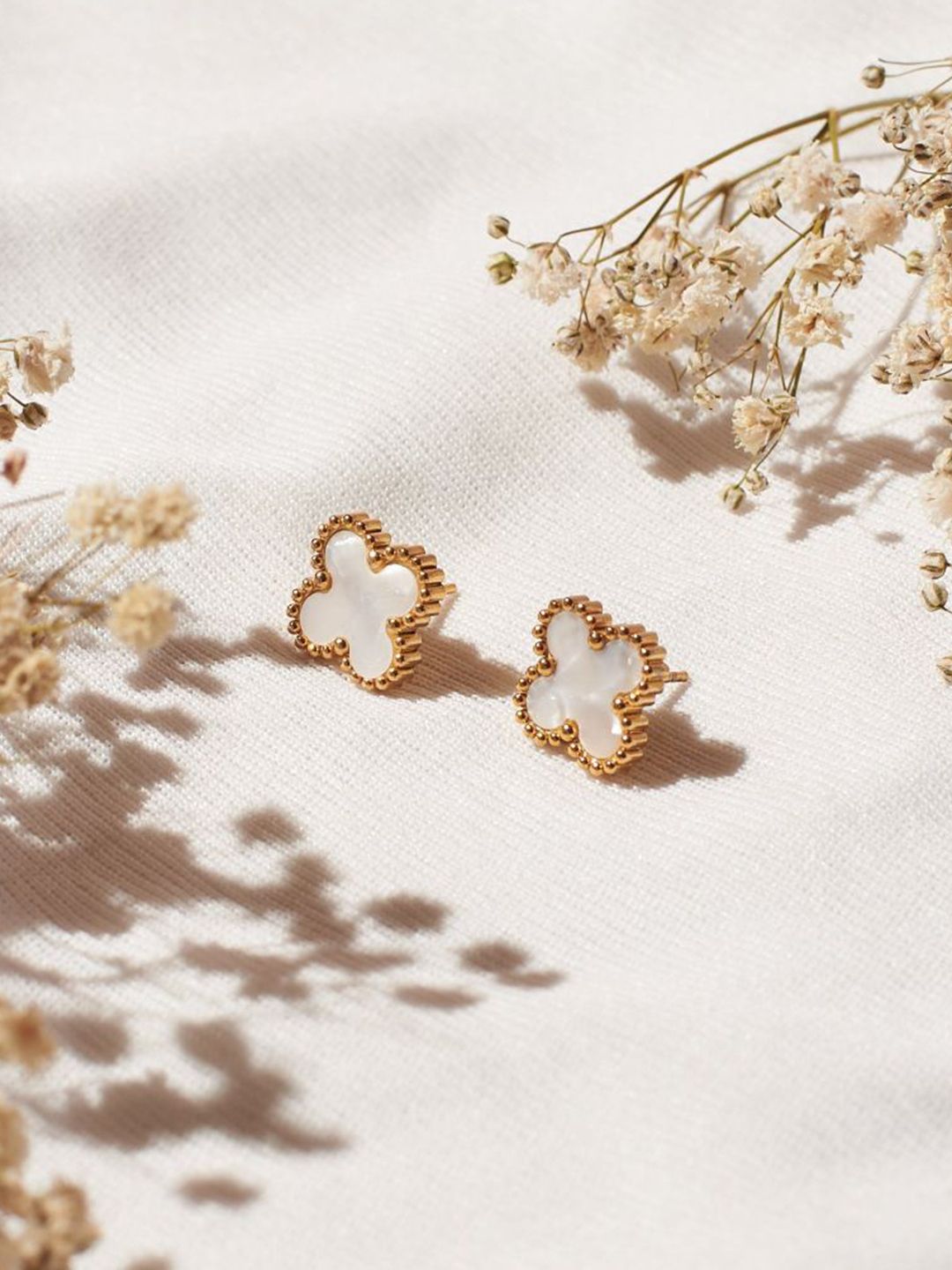 SALTY Floral-Shaped Jewellery Set