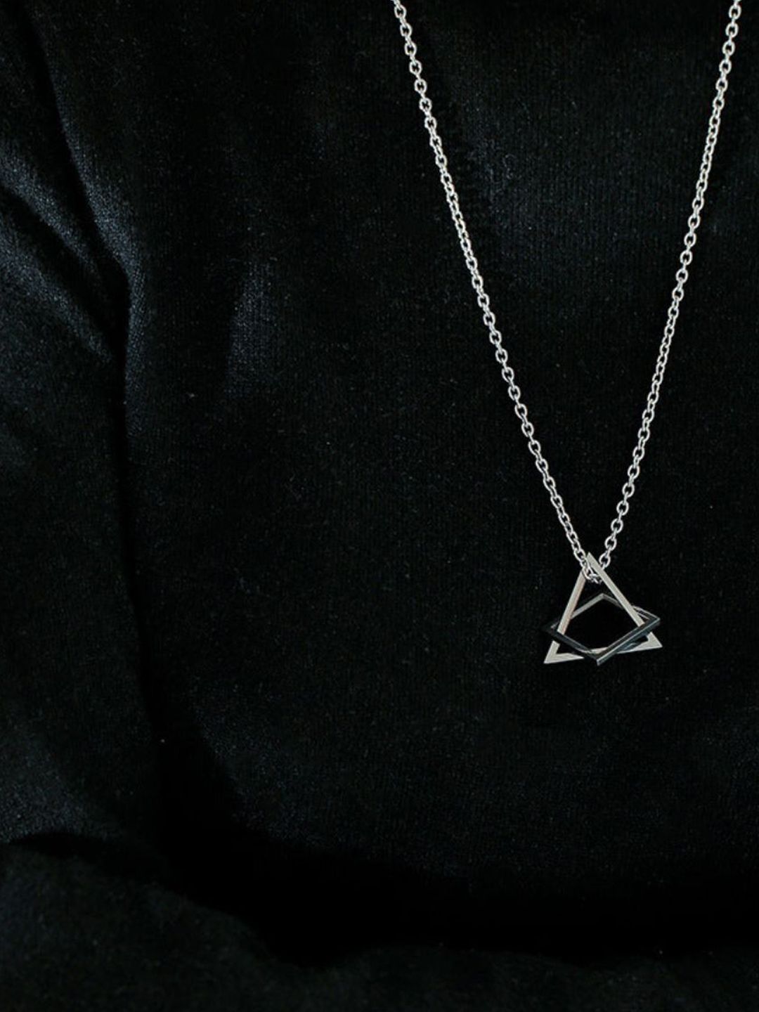 SALTY Pack of 2 Men Geometa Pendant Necklace