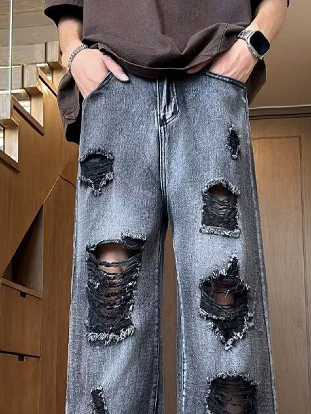 Men Baggy Mid-Rise Mildly Distressed Light Fade Jeans