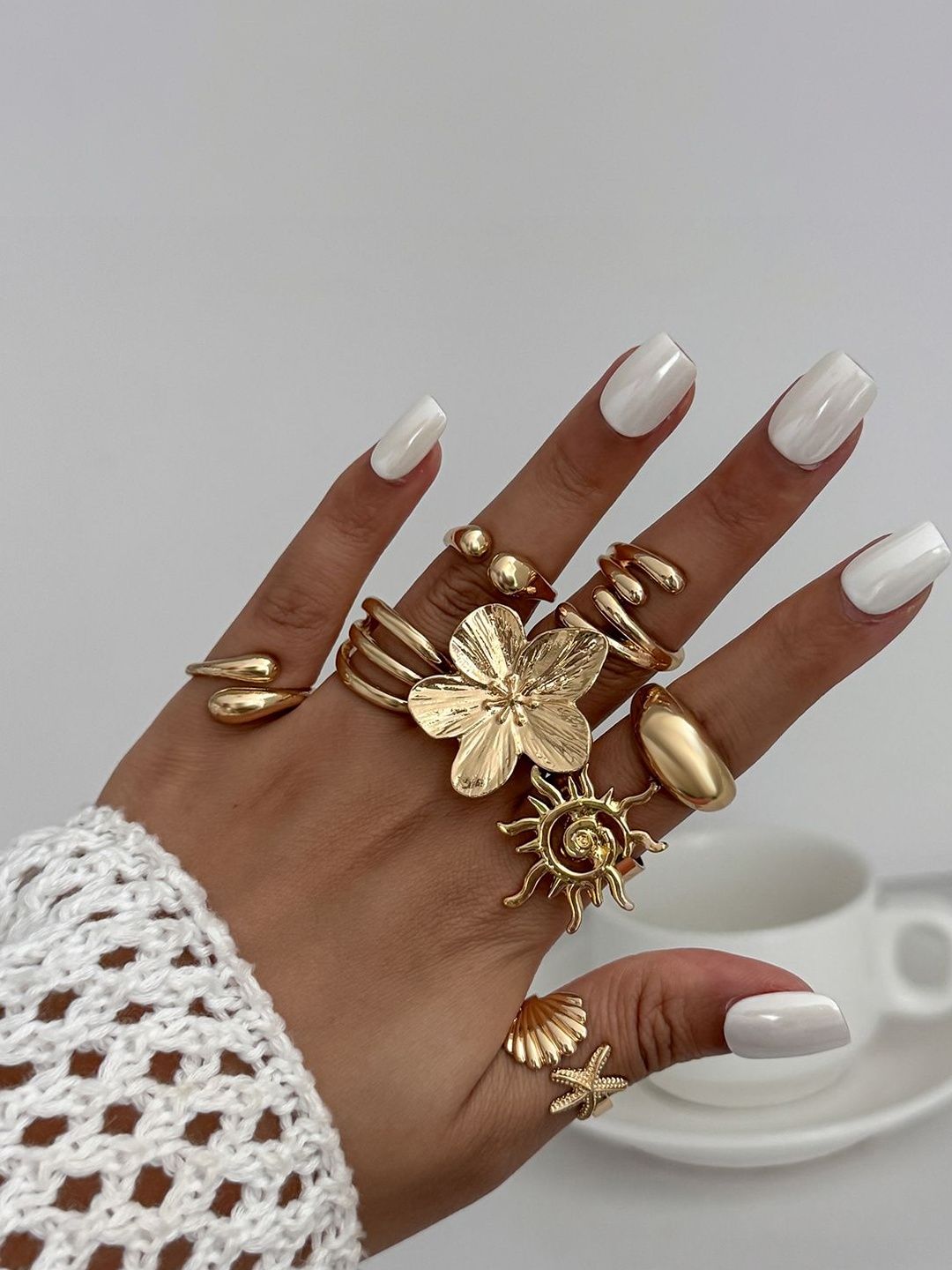 Set of 8 Gold-Plated Finger Ring