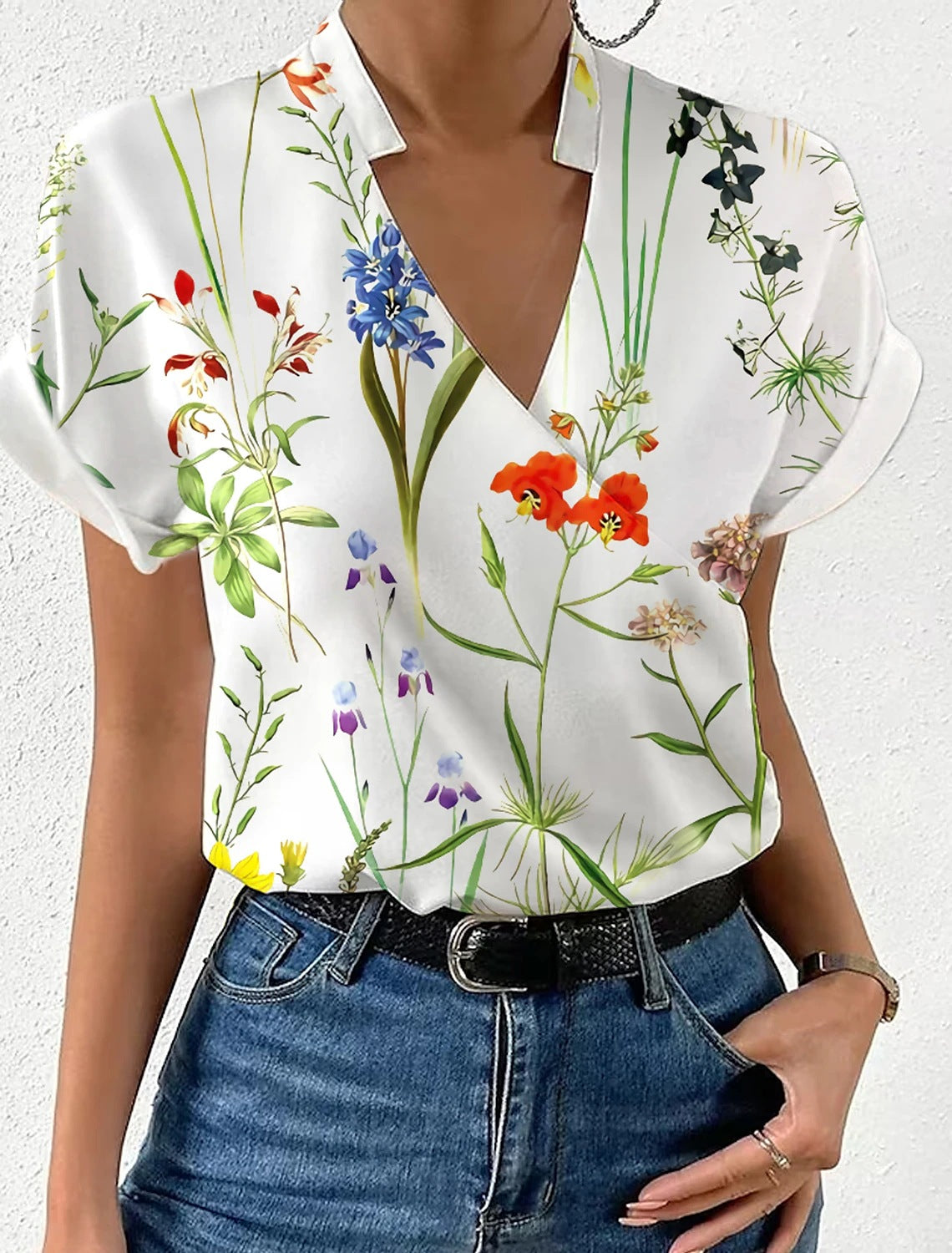 Loose Floral Print Blouse with V-Neck and Stand Collar