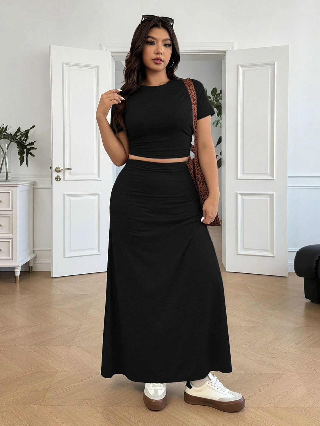 Solid Short-Sleeve Crop Top and High-Waist Maxi Skirt Set
