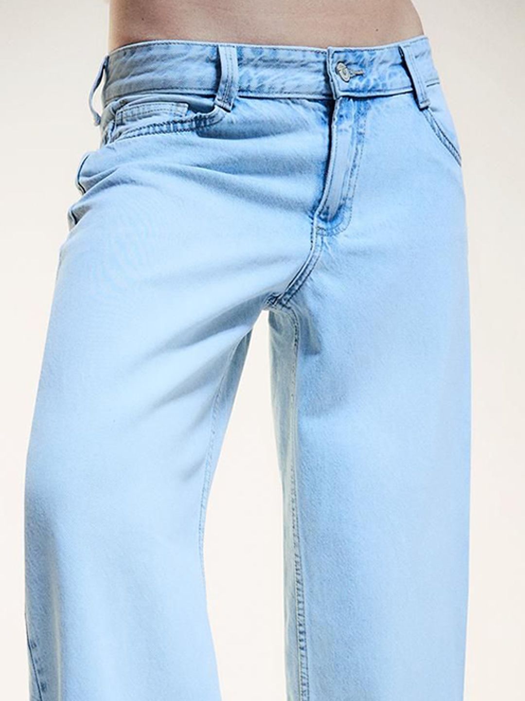 Women High-Rise Barrel Fit Barrel Jeans