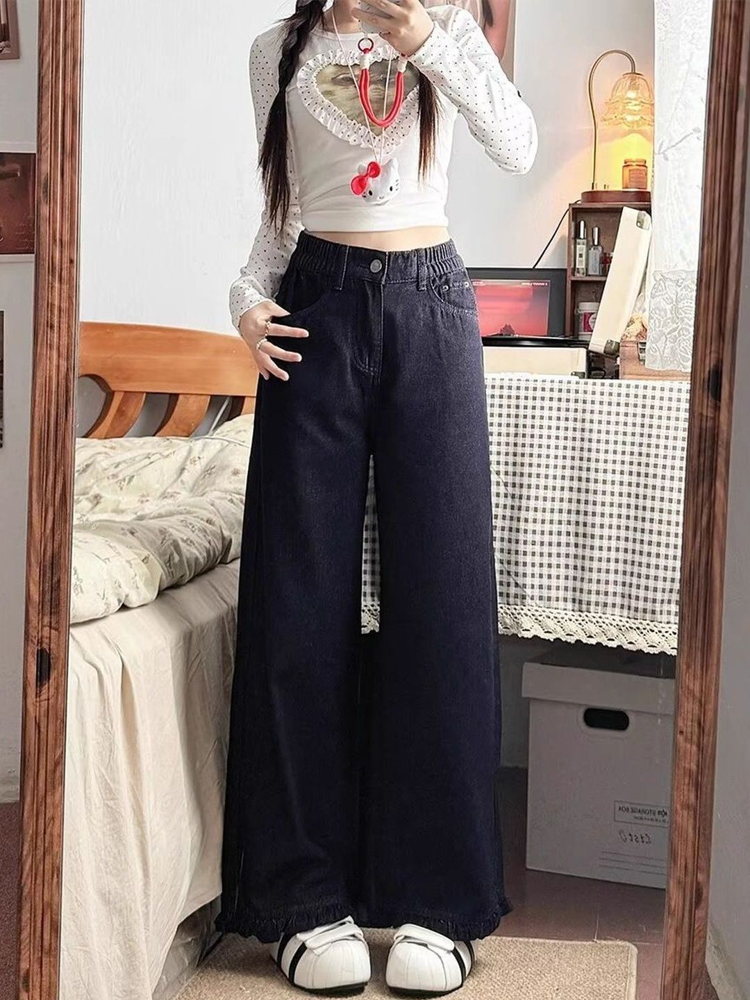 Women Straight Fit Mid-Rise Jeans