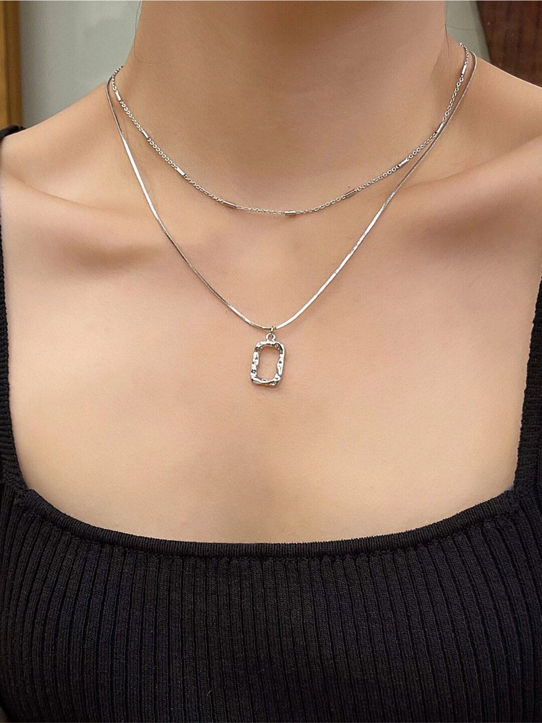 SALTY Women Dazzling Beehive Pendant
