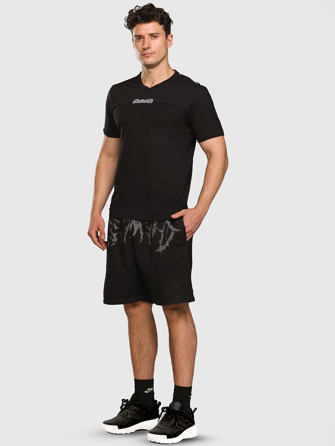 Men Printed Acid Wash Regular Fit Sports Shorts