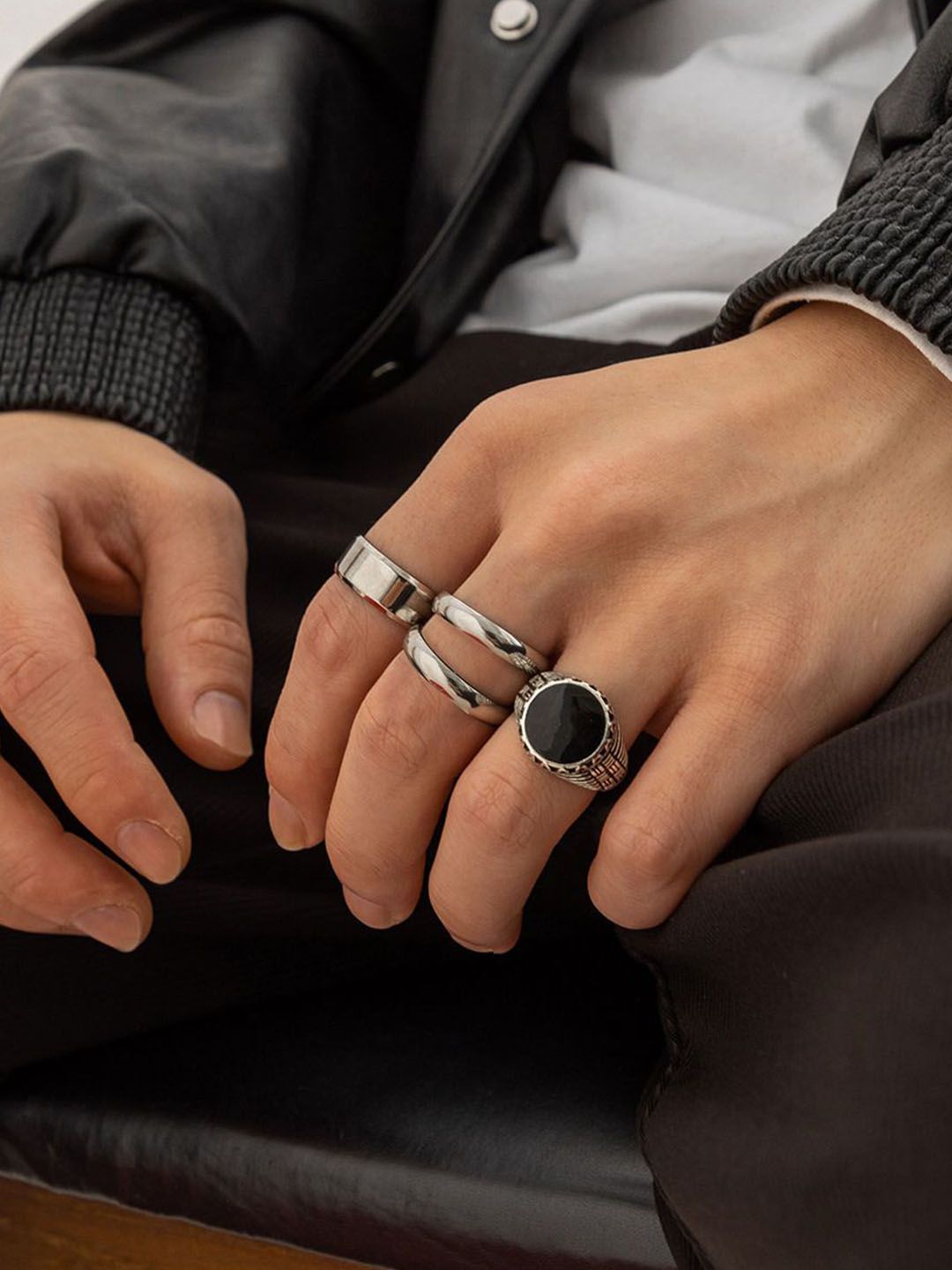Men Pack of 4 Silver-Plated Stone Studded Finger Rings