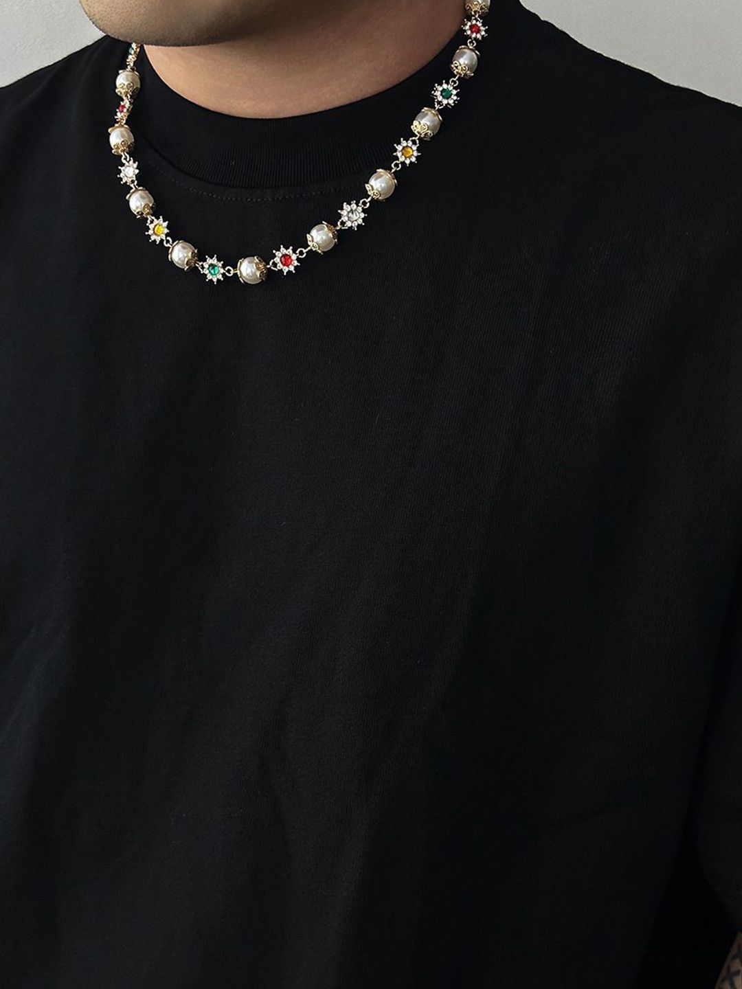 Women Silver-Plated Enamelled Necklace