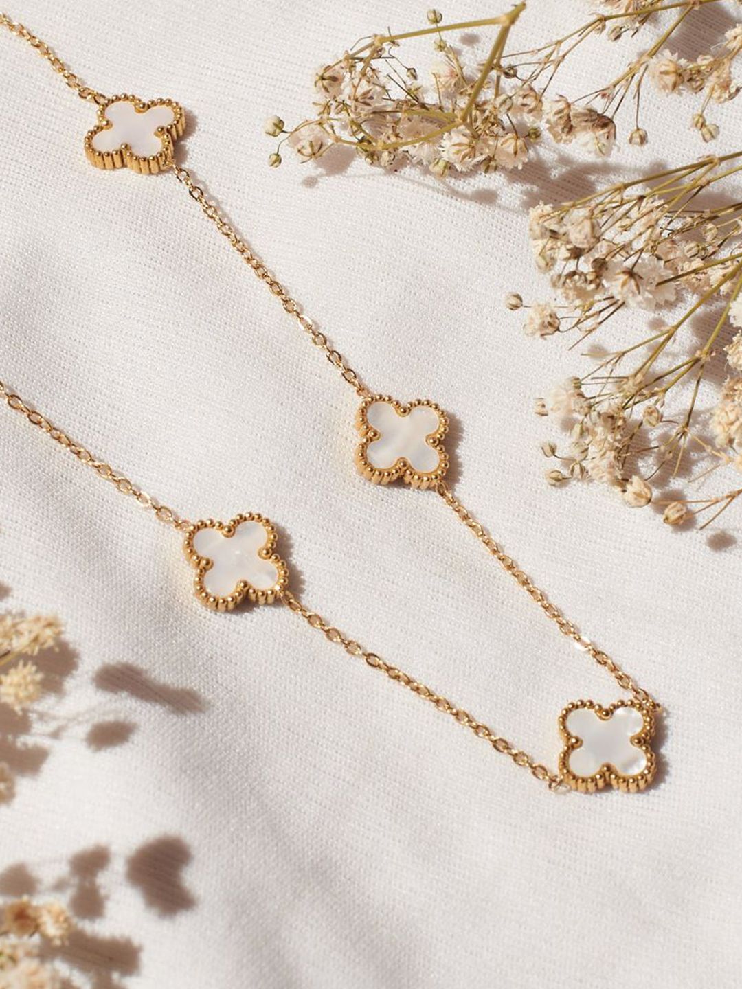SALTY Set Of 6 Hoop Earrings With Dove Pendant Chain Jewellery Set