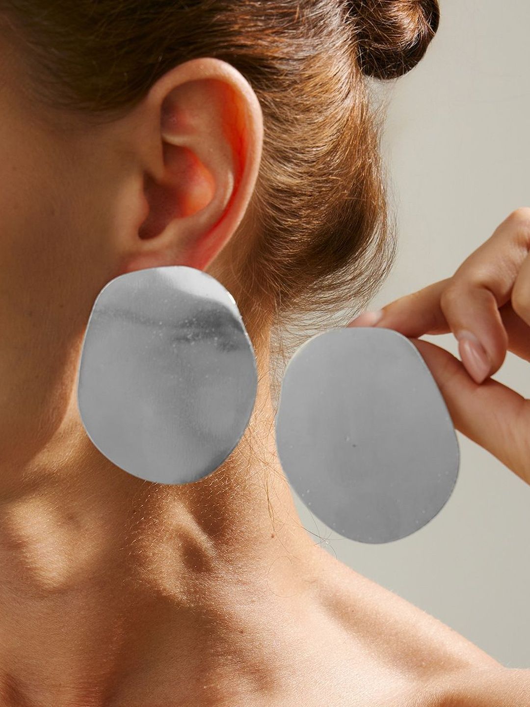 Oval Studs Earrings