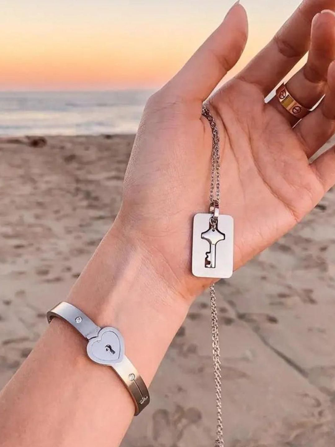 SALTY Women Necklace & Bracelet Jewellery Set