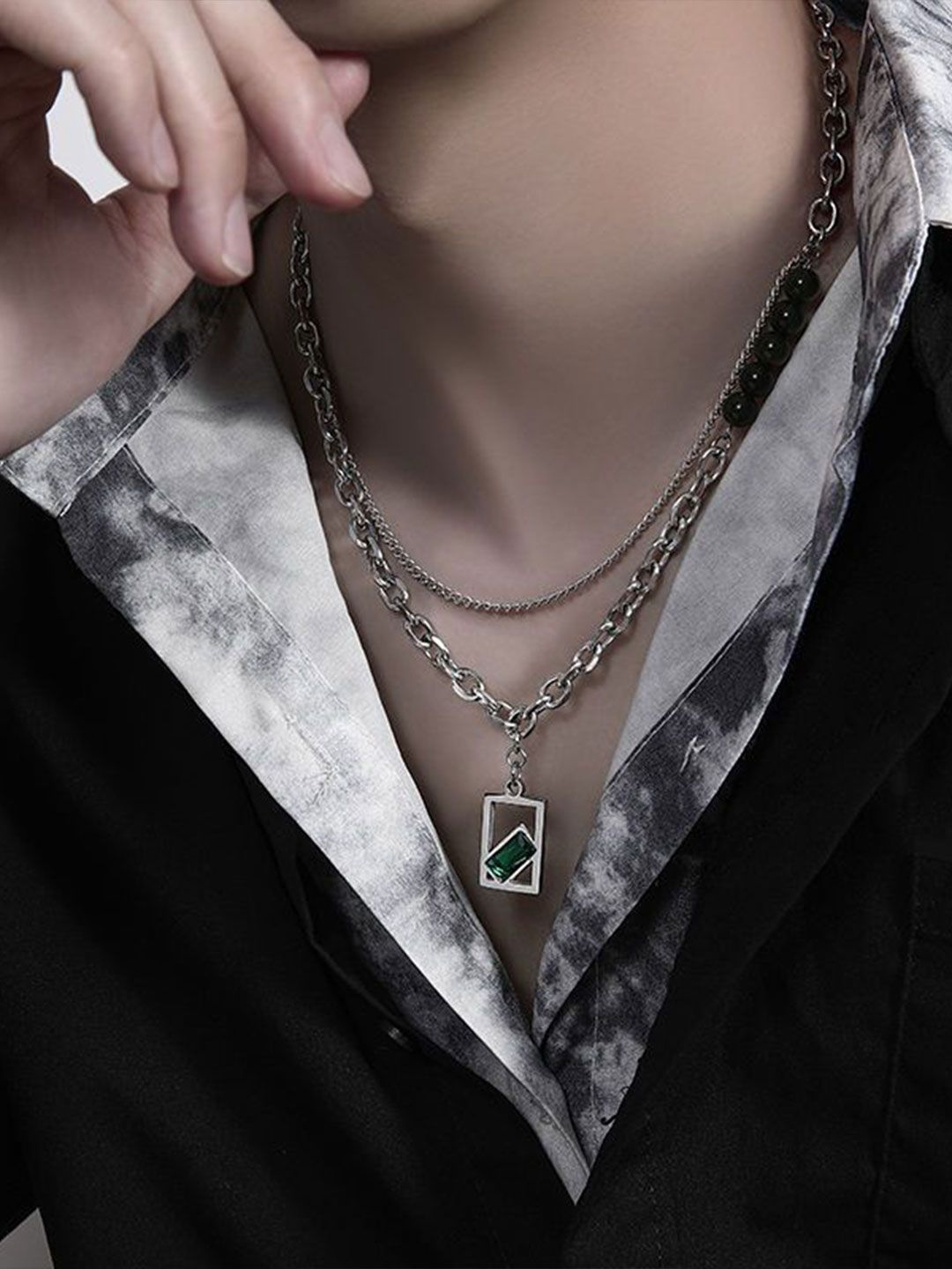 Stainless Steel Silver-Plated Artificial Stones Studded Chain