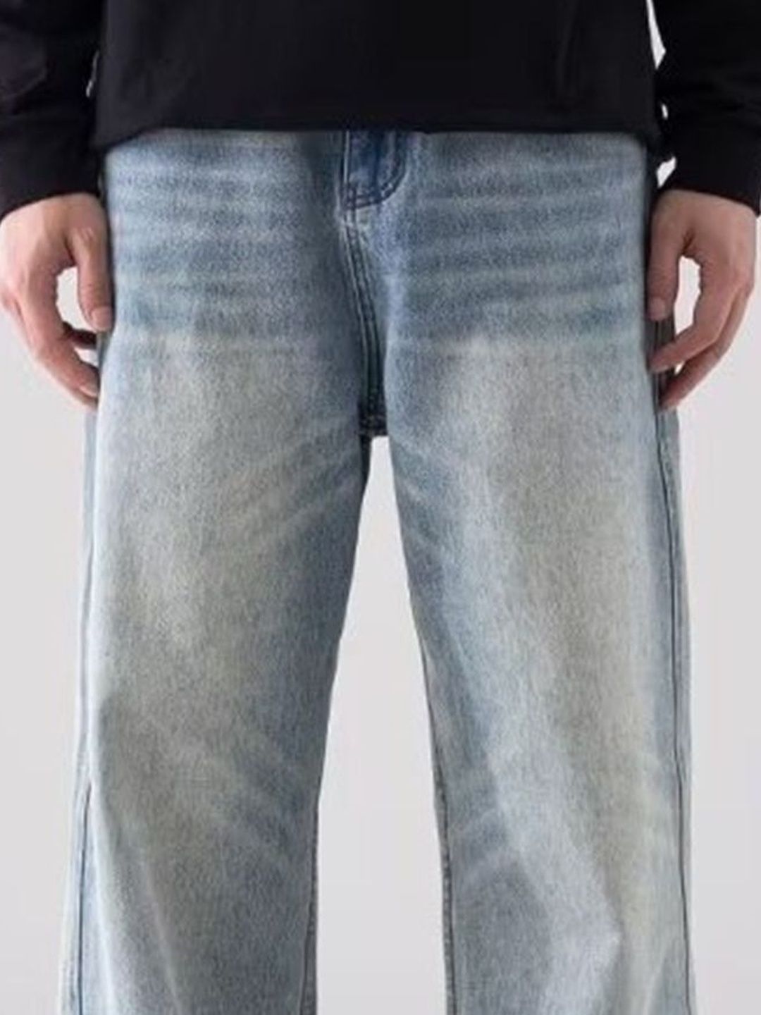 Men Wide Leg Mid-Rise Light Fade Jeans