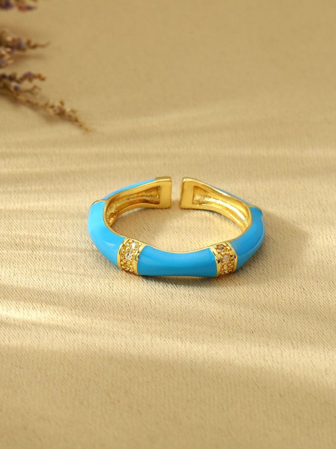 SALTY Stones Studded Honeyed Love Ring
