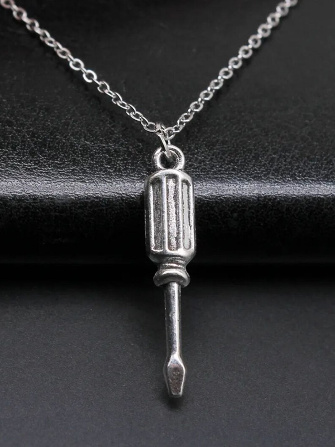 SALTY Men Silver-Plated Minimal Chain