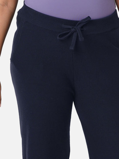 Women Navy Regular Cotton Mid Rise Pants with Two Pockets