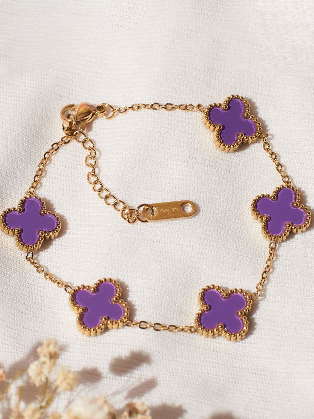 SALTY Pack of 2 Women 1920s Lucky Irish Bracelet