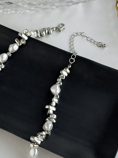 Silver-Plated Artificial Beaded Enamelled Minimal Necklace