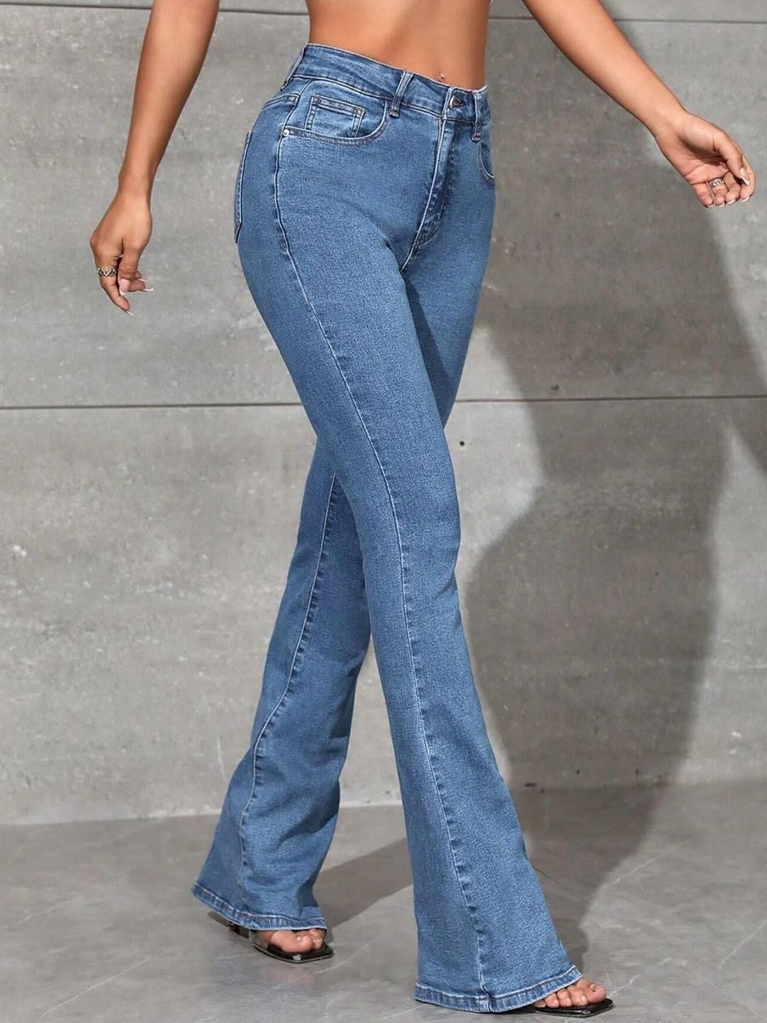 Women Bootcut High-Rise Clean Look Stretchable Jeans