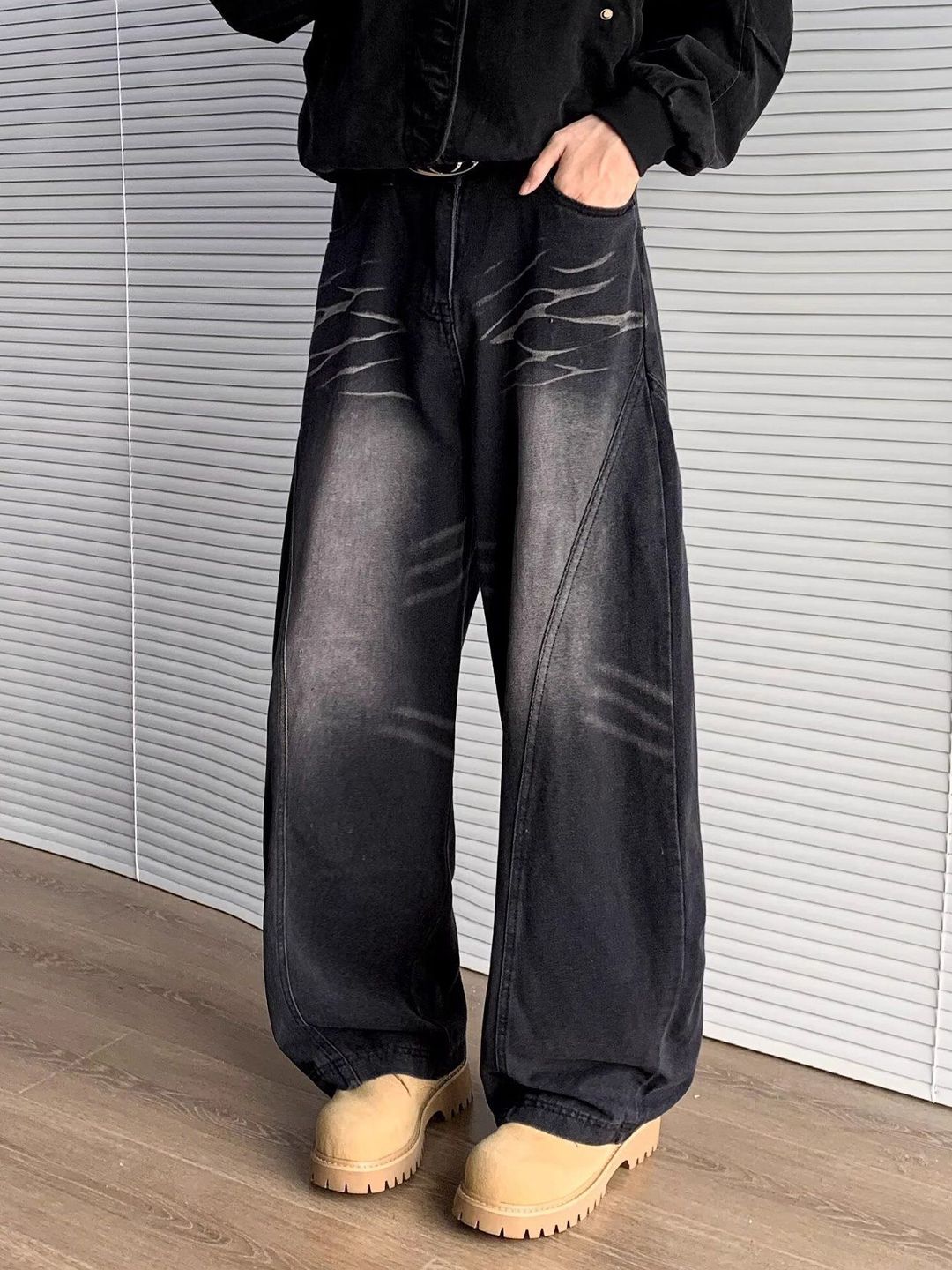 Men Baggy Mid-Rise Heavy Fade Jeans