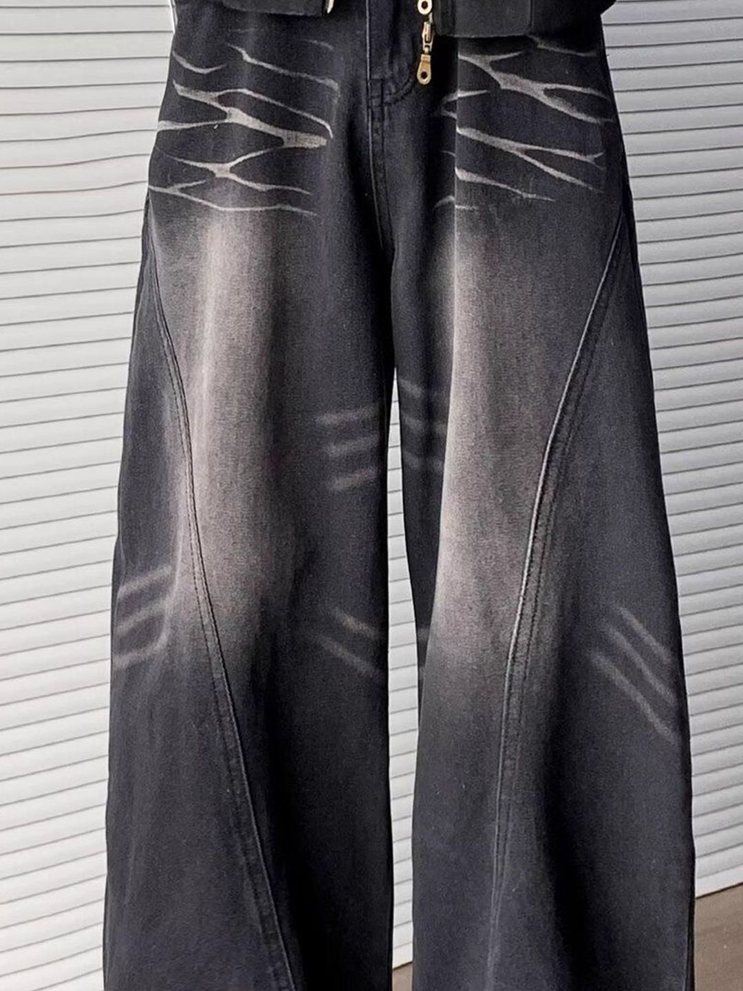 Men Baggy Mid-Rise Heavy Fade Jeans