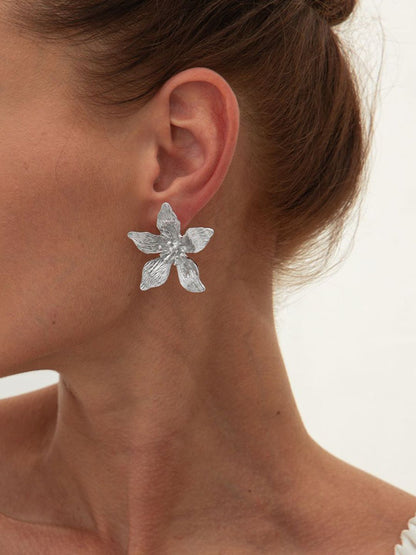Silver-Plated Floral Shaped Studs Earrings