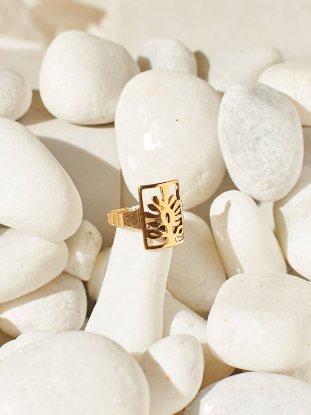 SALTY Women Antique Square Symphony Finger Ring