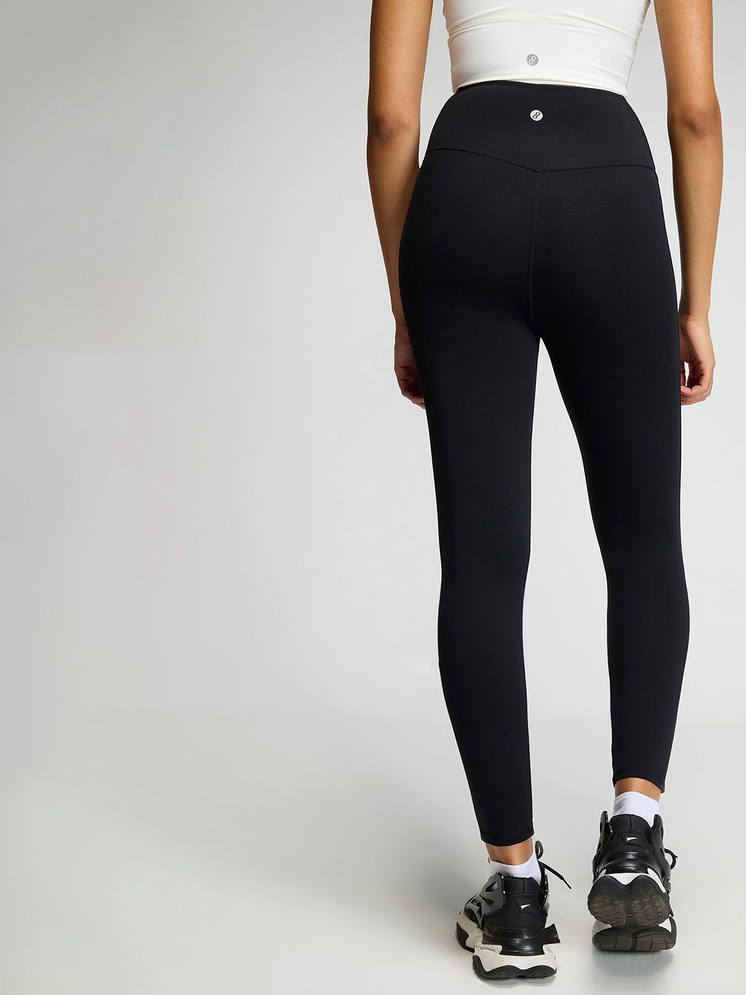 Black Hourglass Snug Leggings