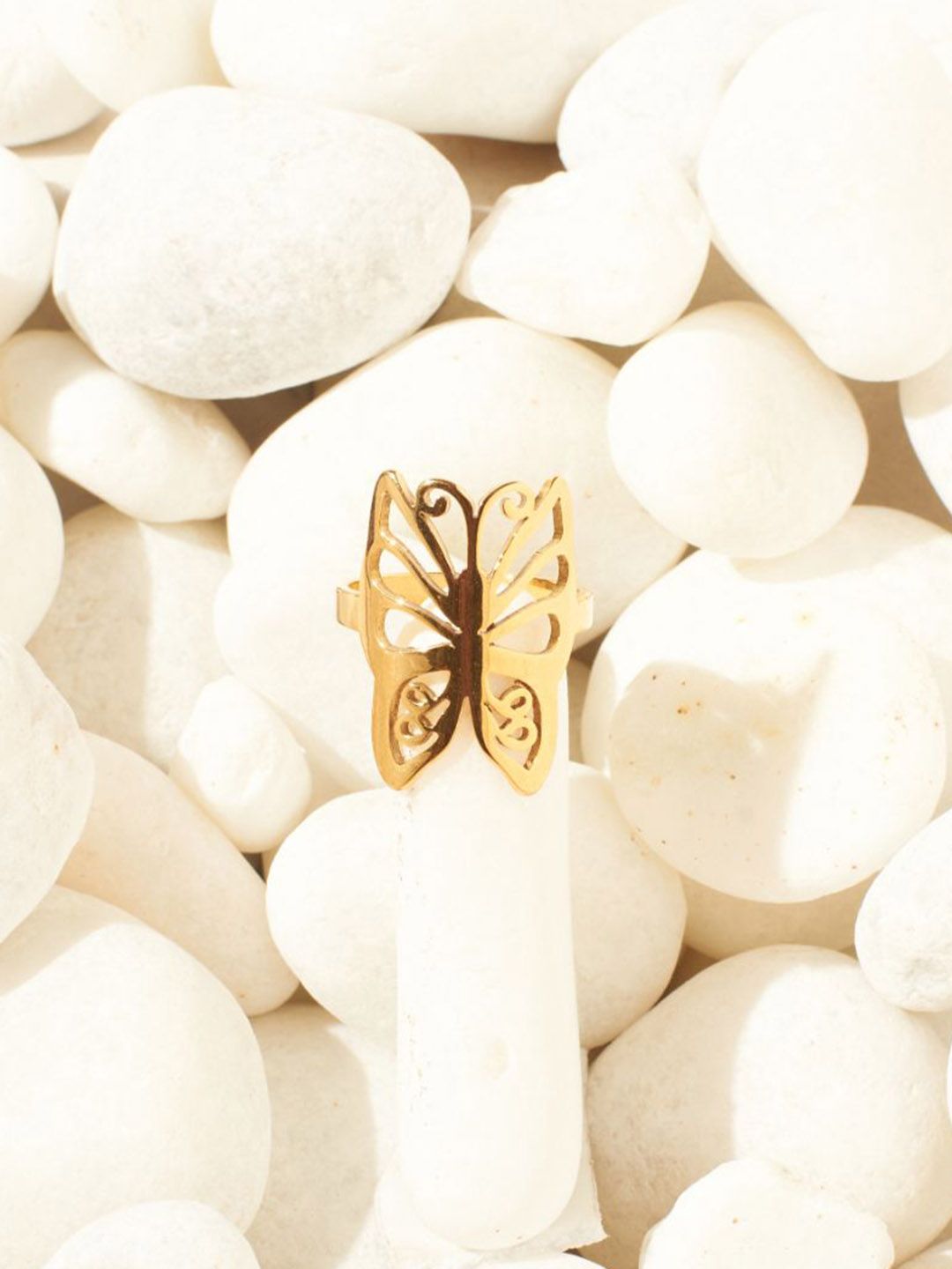 SALTY Textured Round Finger Ring