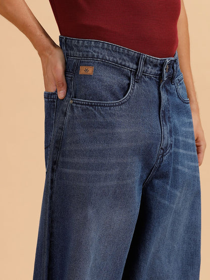 Men Cotton Comfort Mid-Rise Low Distress Light Fade Jeans