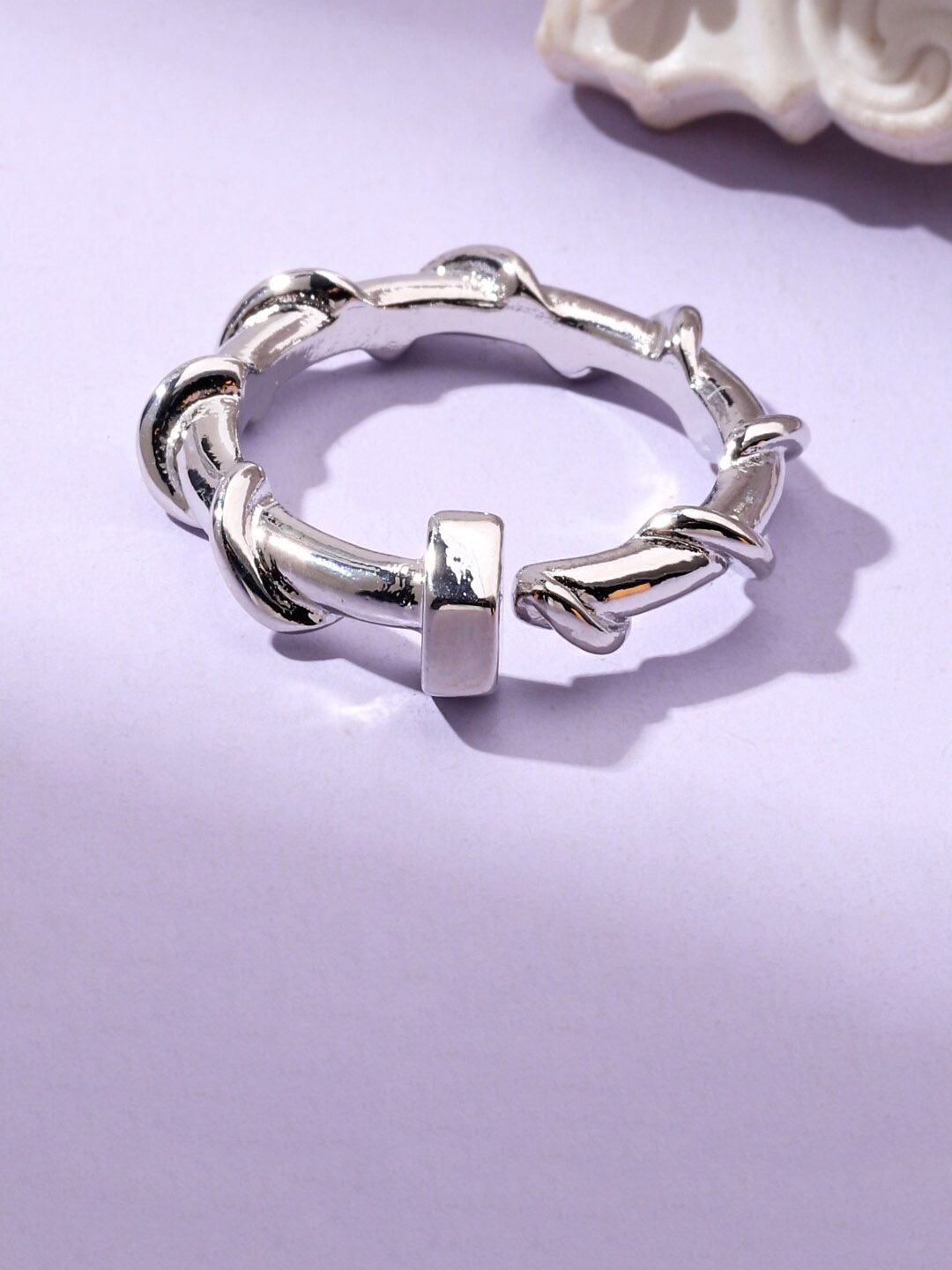 SALTY Twisted Street Finger Ring