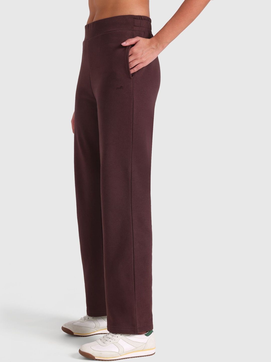 Women MId-Rise Wide Leg Track Pants