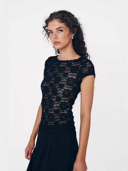 Fitted Floral Lace Top with Crew Neck and Short Sleeves
