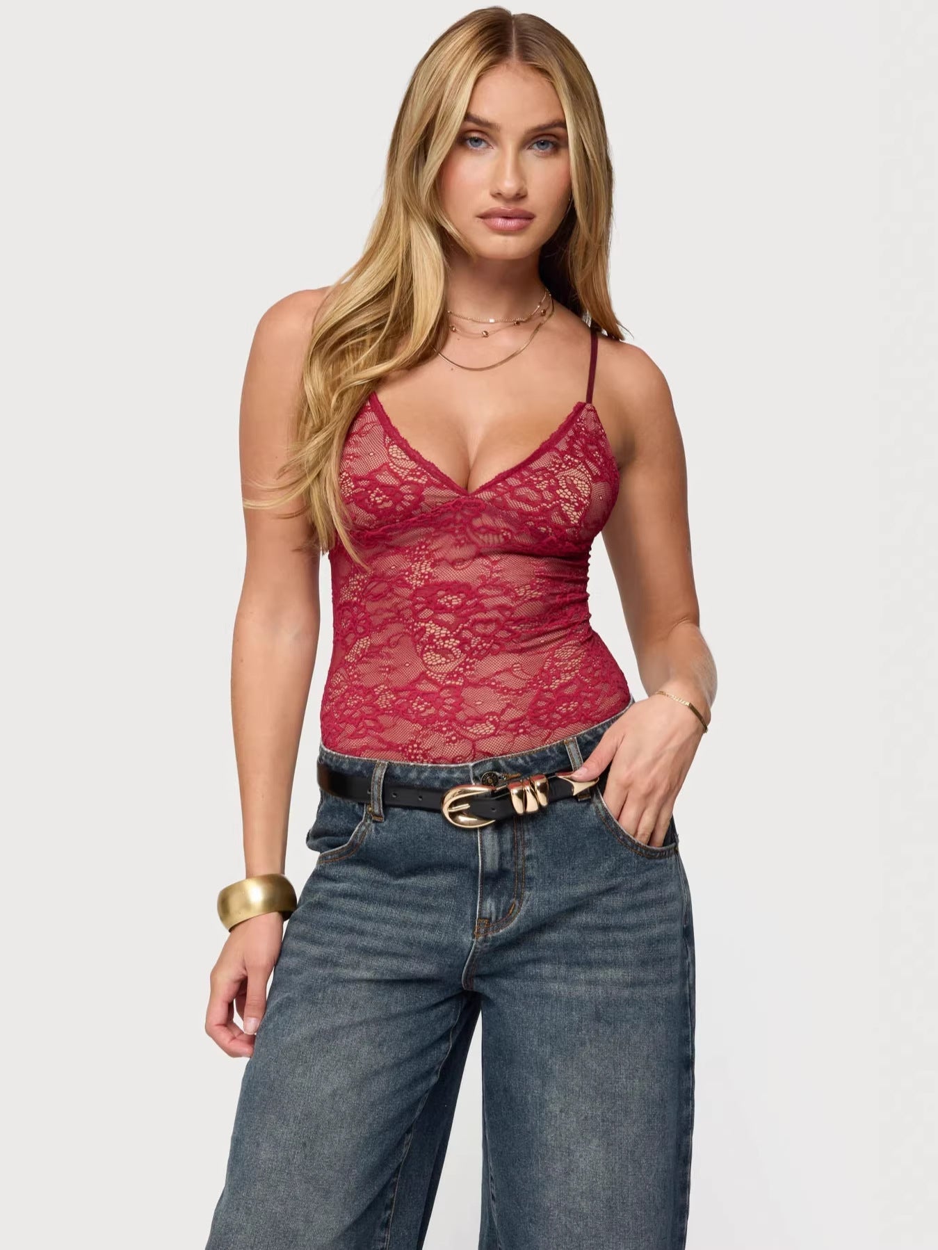 Slim Fit Lace Camisole with V-Neck and Spaghetti Straps
