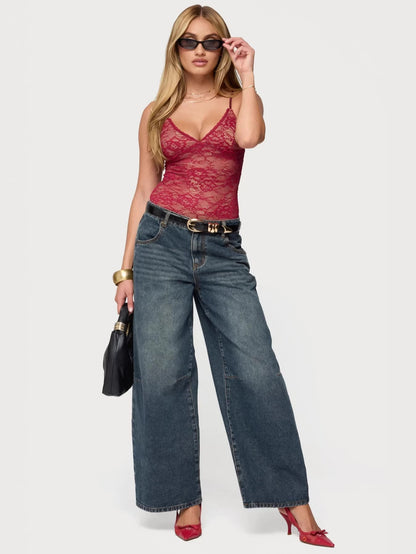 Slim Fit Lace Camisole with V-Neck and Spaghetti Straps