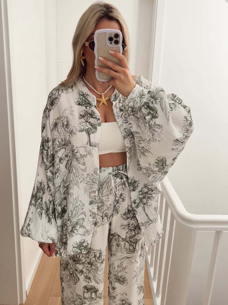 Toile Print Two-Piece Set with Oversized Shirt and Wide-Leg Pants