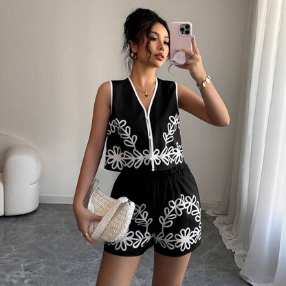 Floral Embroidery Print Two-Piece Shorts Set with Contrast Trim