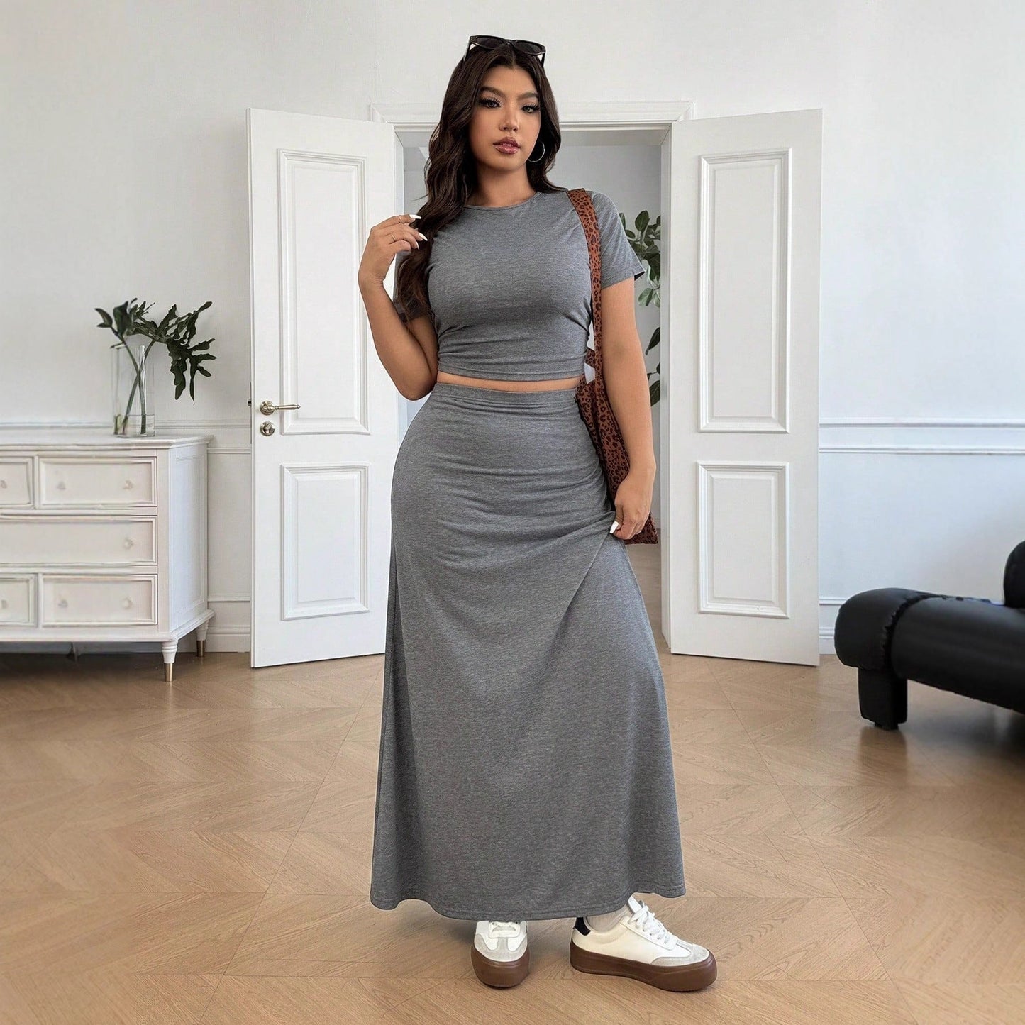 Solid Short-Sleeve Crop Top and High-Waist Maxi Skirt Set