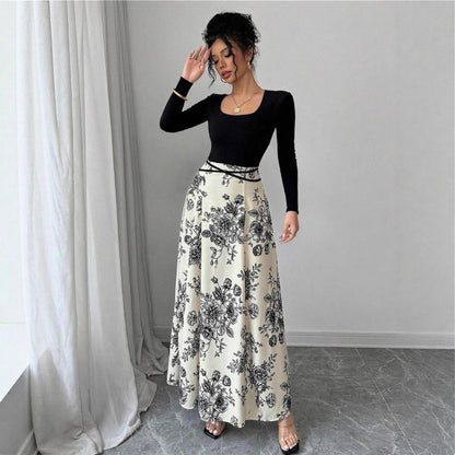 Floral Print A-Line Maxi Dress with Square Neck and Long Sleeves
