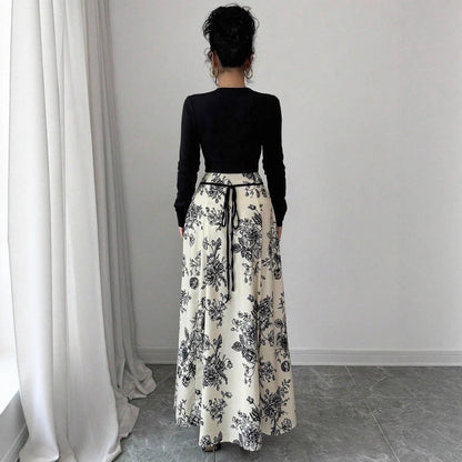 Floral Print A-Line Maxi Dress with Square Neck and Long Sleeves