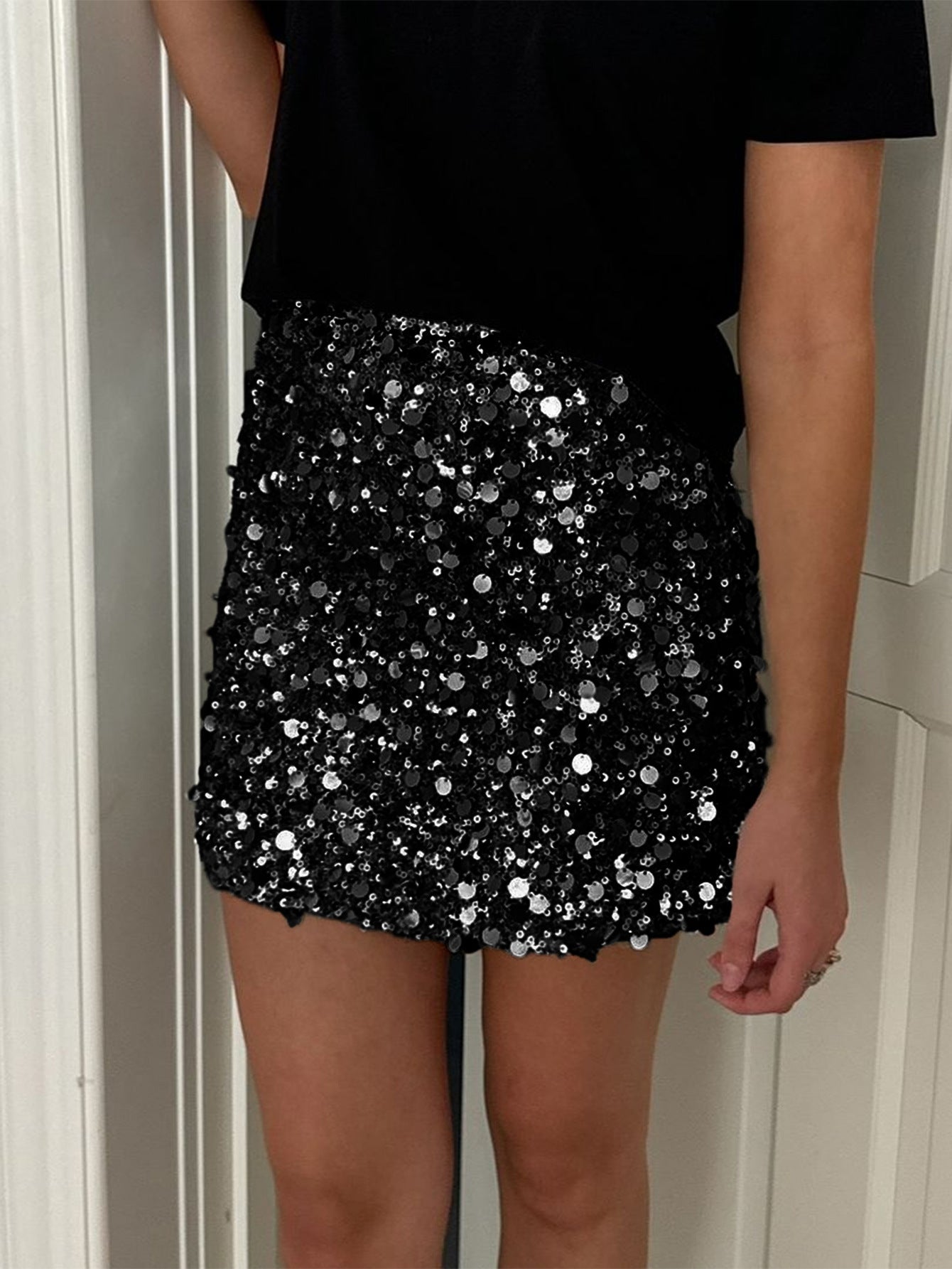 Bodycon Sequin Mini Skirt in Knitted Fabric