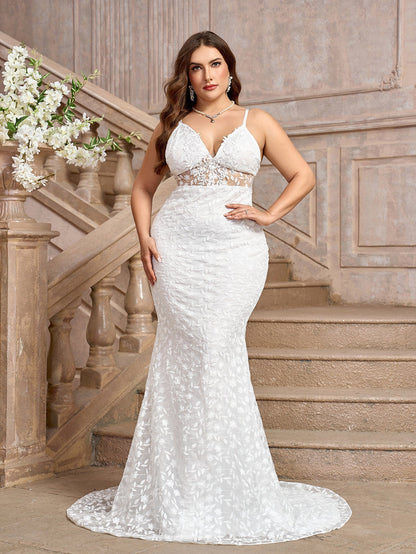 Trumpet Wedding Gown with Deep V-Neck and Leaf Embroidery