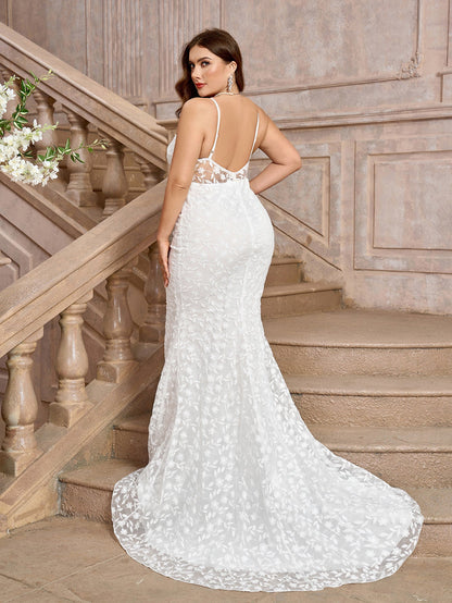 Trumpet Wedding Gown with Deep V-Neck and Leaf Embroidery